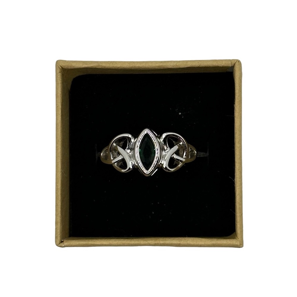 Celtic knot emerald cubic zirconia ring size 6